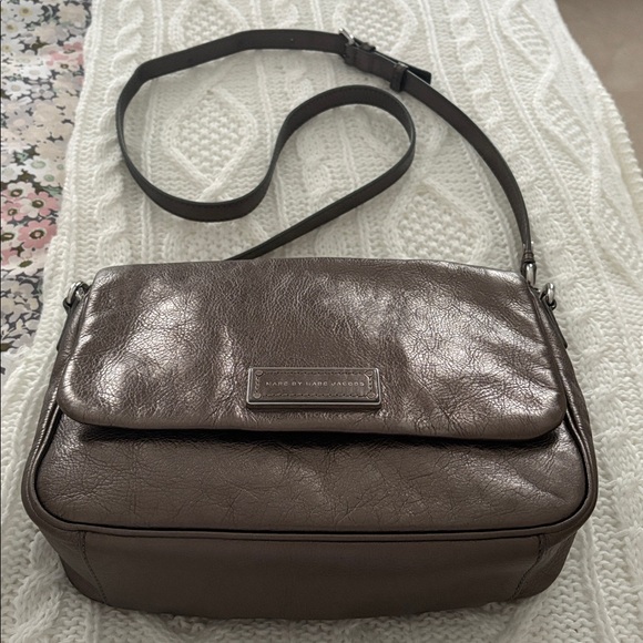 Marc By Marc Jacobs Metallic Leather Crossbody Bag - Picture 2 of 13